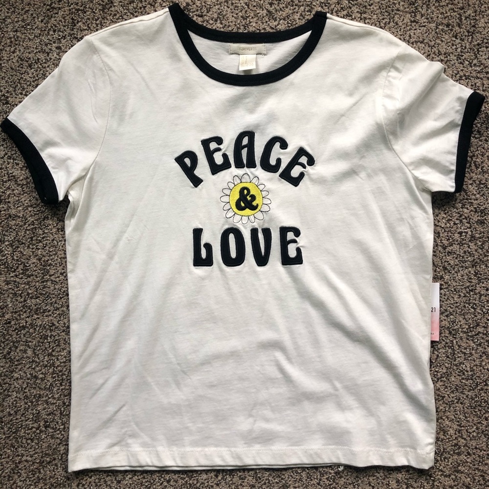 “Peace and love” short sleeve tshirt
